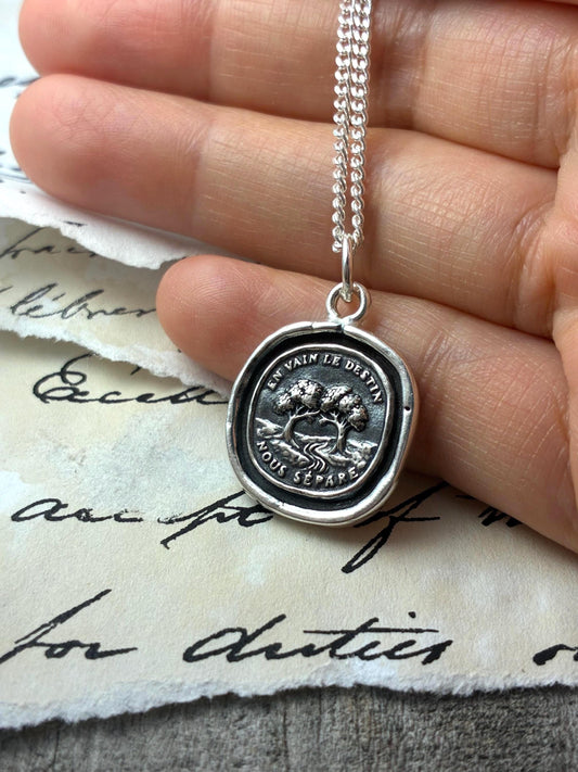 Silver “En Vain Le Destin Nous Sépare” Wax Seal Pendant – Soulmate Tree Necklace – Symbol of Eternal Bond and Love